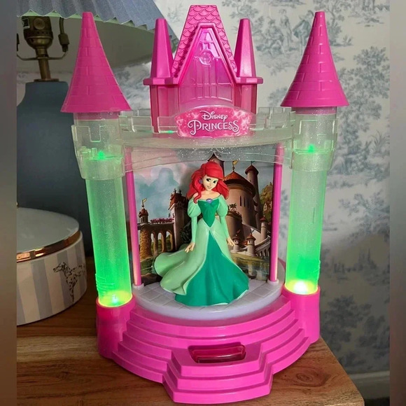 Disney Princess Light & Sound Musical Carousel toy castle Belle Cinderella Ariel - Picture 3 of 6